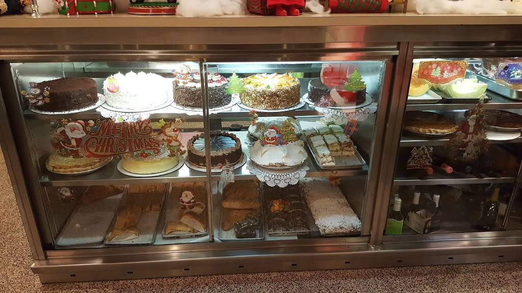 Floridian Diner | restaurant | 2301 Flatbush Ave, Brooklyn, NY 11234, USA | 7183771895 OR +1 718-377-1895