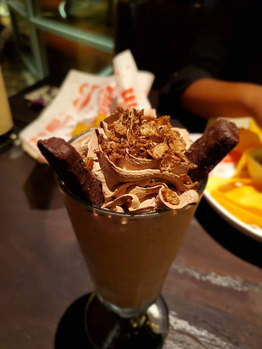 Red Robin Gourmet Burgers and Brews | restaurant | 7005 Eastchase Pkwy, Montgomery, AL 36117, USA | 3343961078 OR +1 334-396-1078