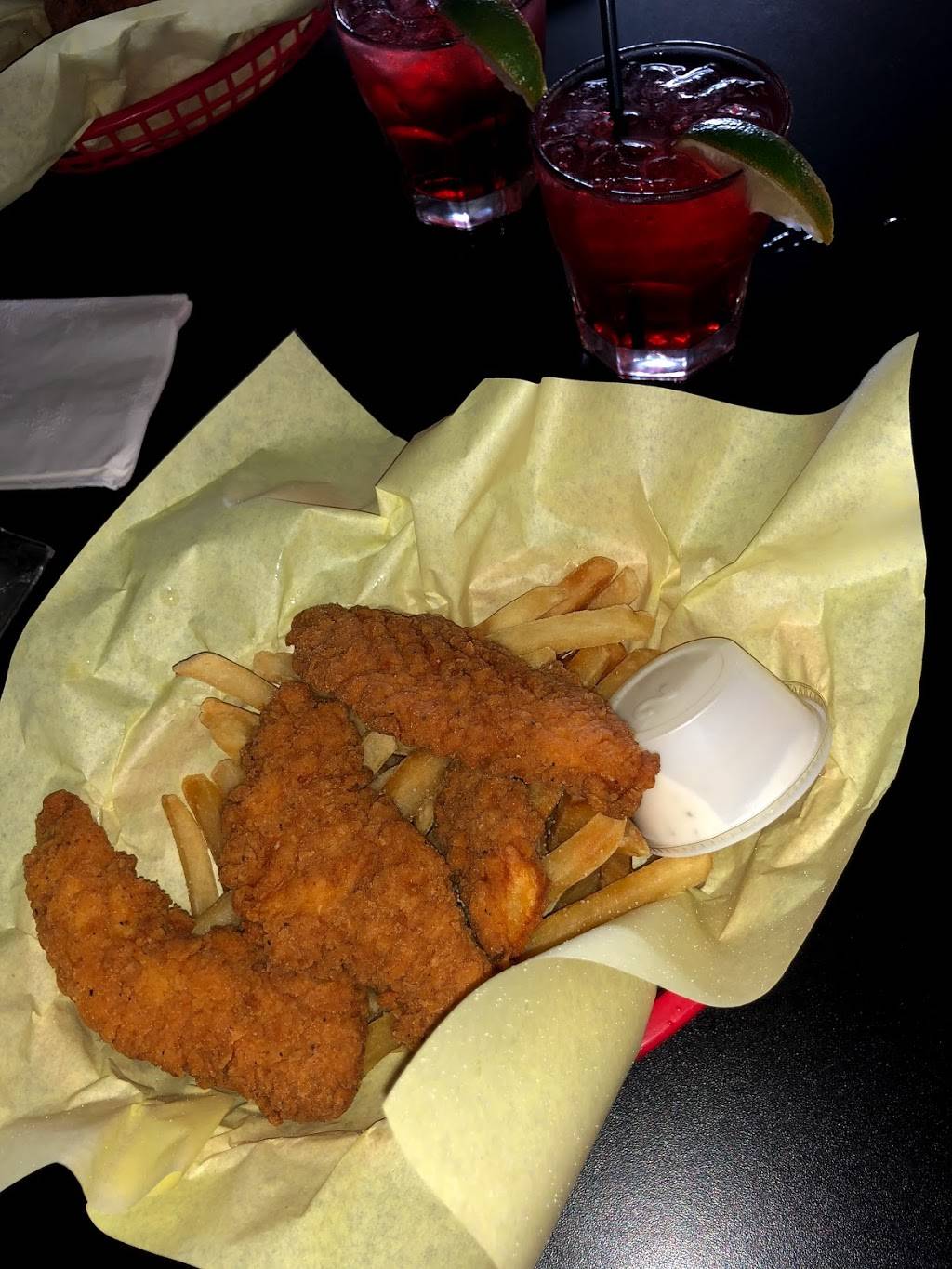 Gators Sports Bar And Grill | restaurant | 21041 Bear Valley Rd, Apple Valley, CA 92308, USA | 7609617200 OR +1 760-961-7200