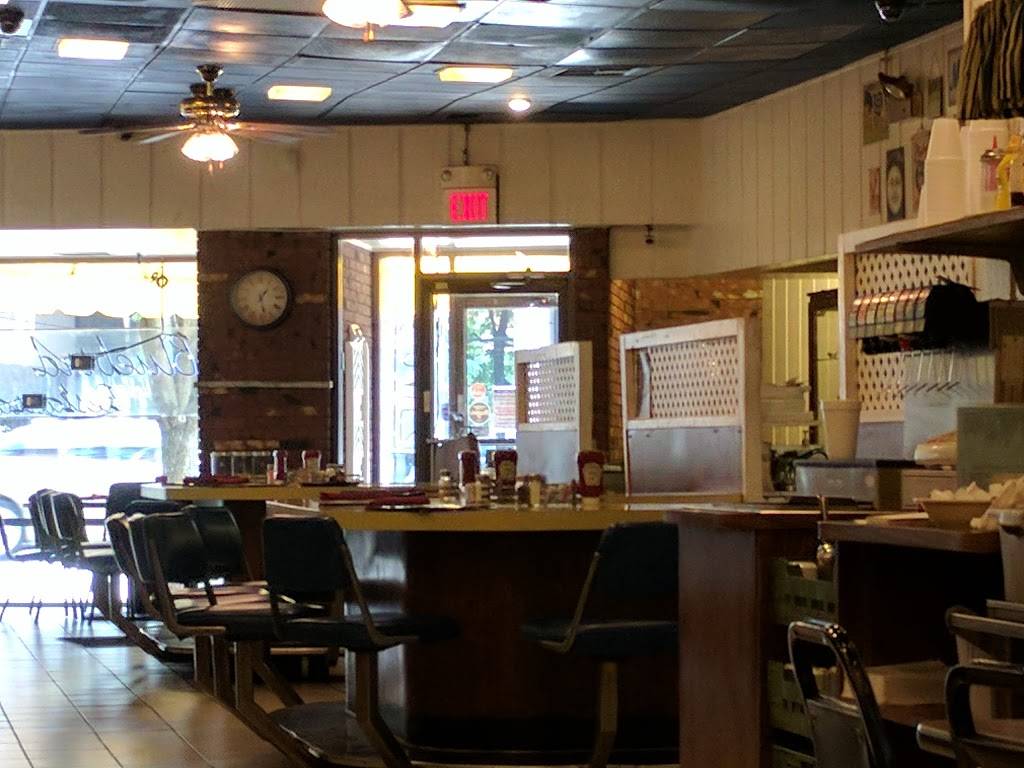 Bluebird Restaurant | restaurant | 4629 Montgomery Rd, Cincinnati, OH 45212, USA | 5133512427 OR +1 513-351-2427