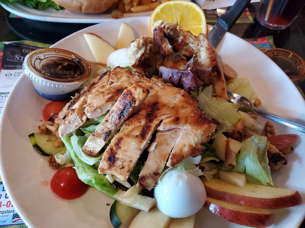 Moriches bay diner | restaurant | 72 Montauk Hwy, Moriches, NY 11955, USA | 6318786827 OR +1 631-878-6827