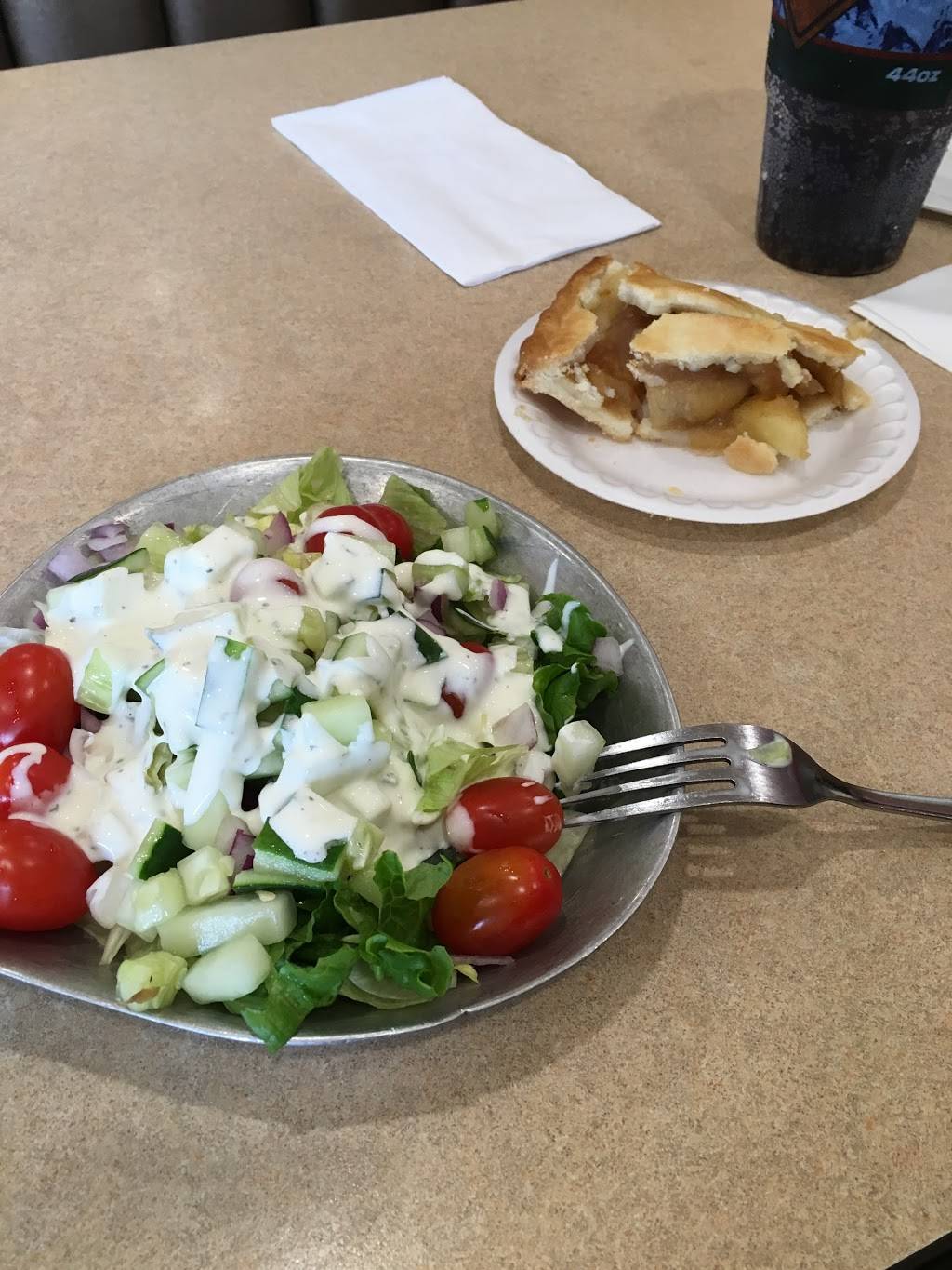 Iron Skillet Restaurant | restaurant | 1 Petro Place, Girard, OH 44420, USA | 3305053700 OR +1 330-505-3700