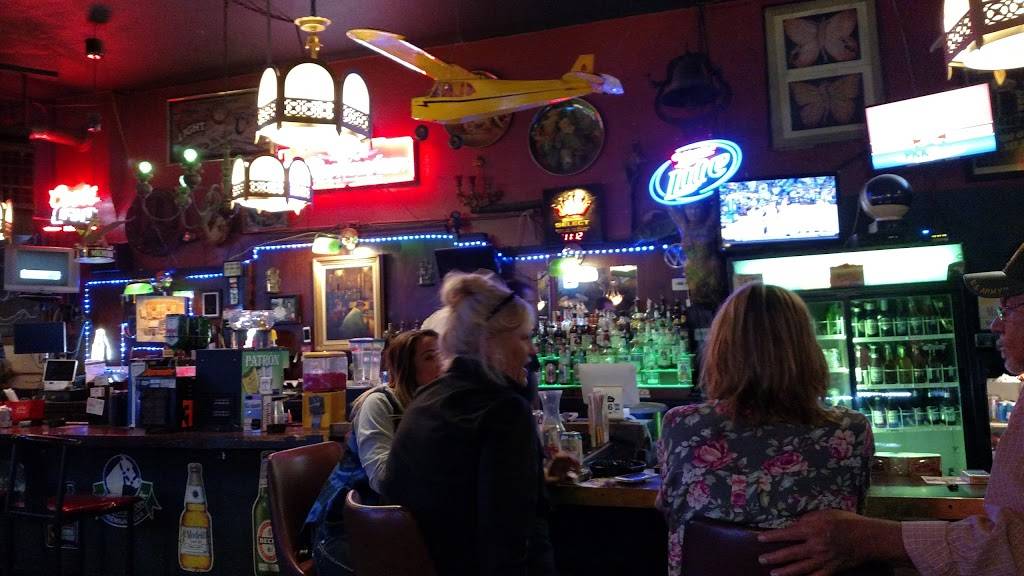 Jims Bar & Grill | restaurant | 325 E 4th St, Carthage, MO 64836, USA | 4173588549 OR +1 417-358-8549