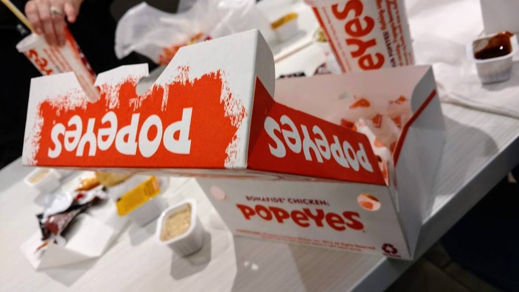 Popeyes Louisiana Kitchen | restaurant | 1455 Franklin Mills Circle FC-3, Philadelphia, PA 19154, USA | 2156122325 OR +1 215-612-2325