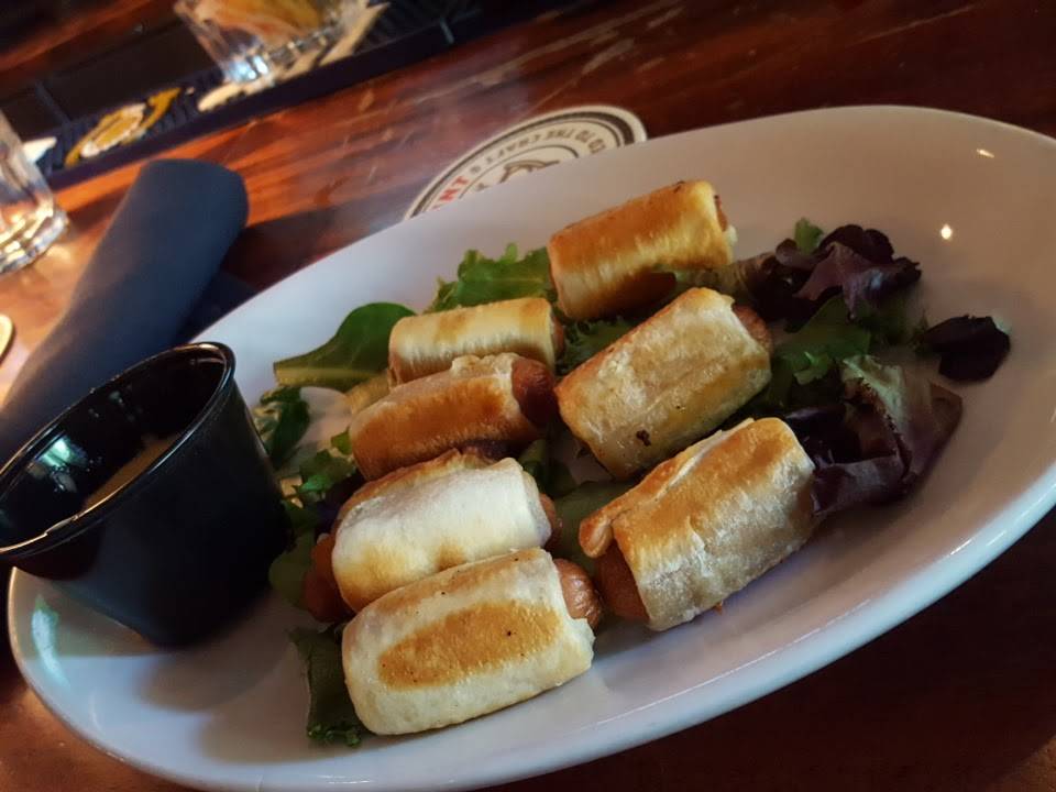 Finn McCools | restaurant | 713 8th St SE, Washington, DC 20003, USA | 2025078277 OR +1 202-507-8277