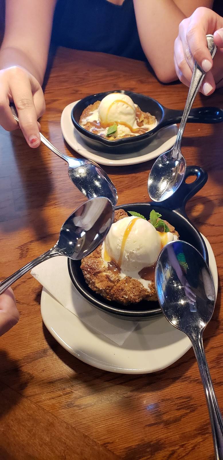 Outback Steakhouse | restaurant | 4287 W College Ave, Grand Chute, WI 54914, USA | 9207304329 OR +1 920-730-4329