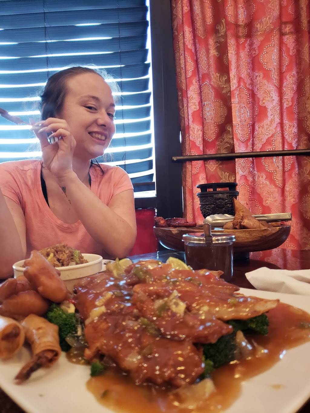 China Moon | restaurant | 2714 Paris Rd, Chalmette, LA 70043, USA | 5042716666 OR +1 504-271-6666