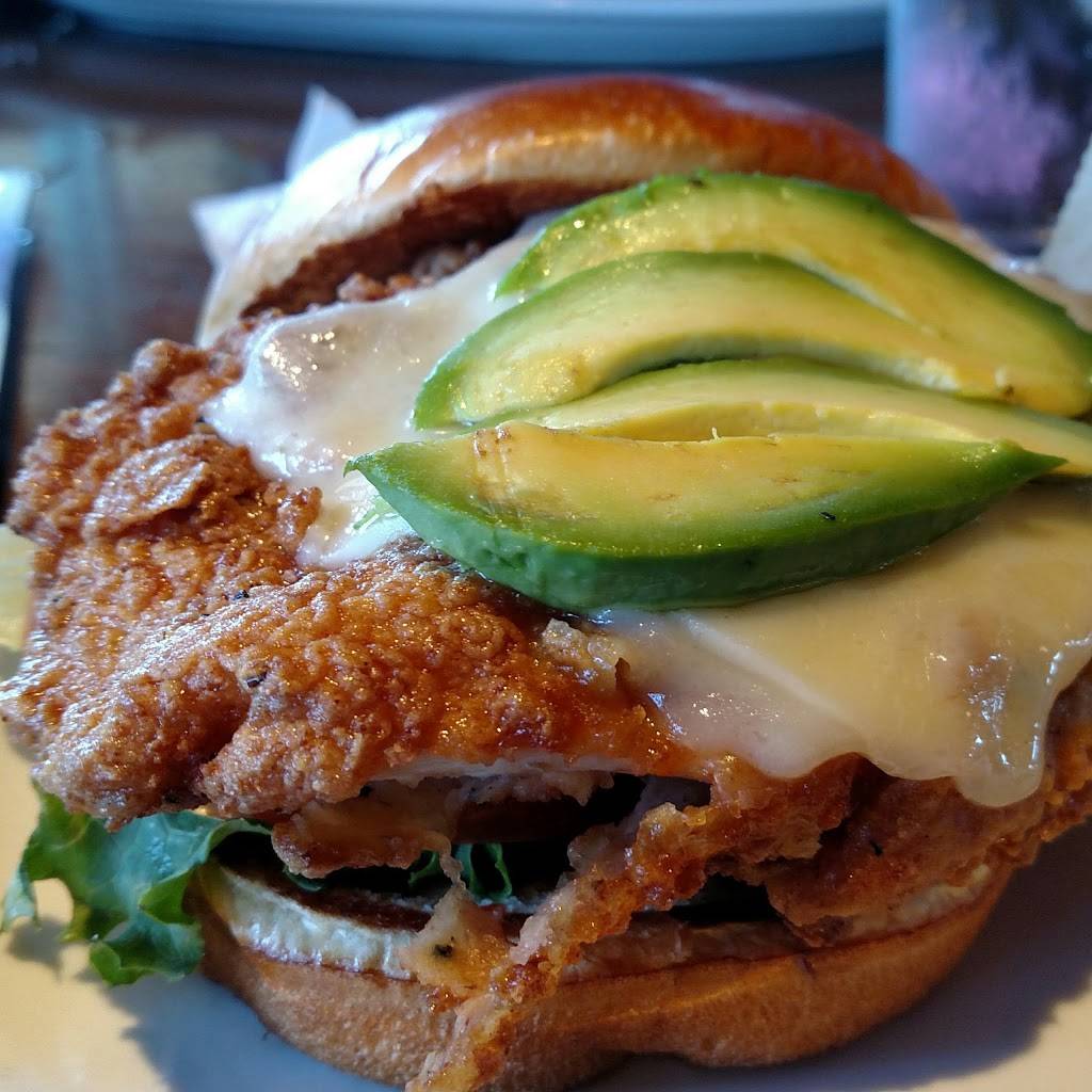 TGI Fridays | restaurant | 2795 Tapo Canyon Rd, Simi Valley, CA 93063, USA | 8053069073 OR +1 805-306-9073