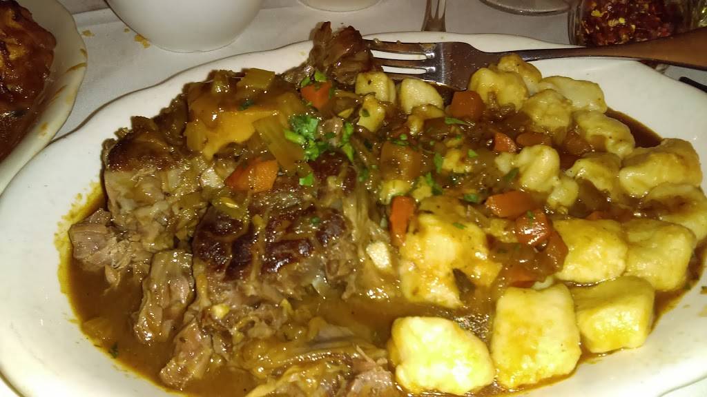 Rinis | restaurant | 12 W Main St, Elmsford, NY 10523, USA | 9145926799 OR +1 914-592-6799