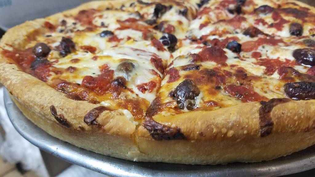 Infusinos Italian Pizzeria & Restaurant | restaurant | 6800 39th Ave, Kenosha, WI 53142, USA | 2626944448 OR +1 262-694-4448