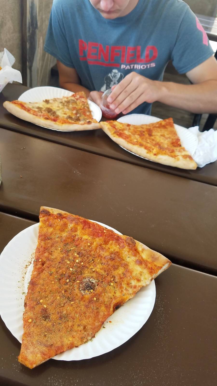 Bay Village Pizza | restaurant | 310 Taylor Ave, Beach Haven, NJ 08008, USA | 6094924484 OR +1 609-492-4484