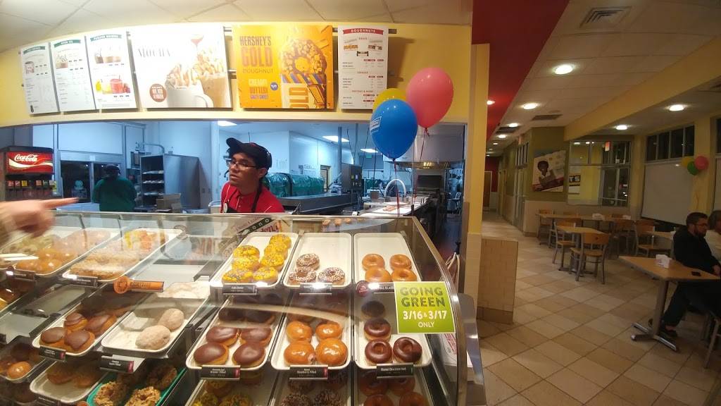 Krispy Kreme | bakery | 1891 Carl D. Silver Parkway, Fredericksburg, VA 22401, USA | 5407854368 OR +1 540-785-4368