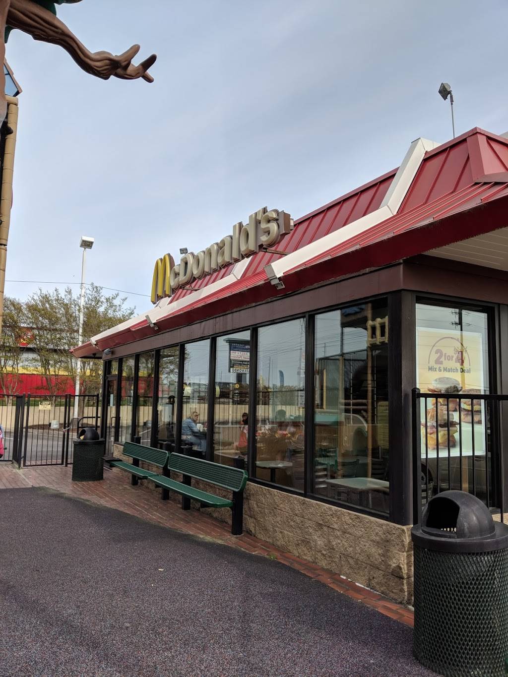 McDonalds | cafe | 8005 Hwy 72 W, Madison, AL 35758, USA | 2567229584 OR +1 256-722-9584