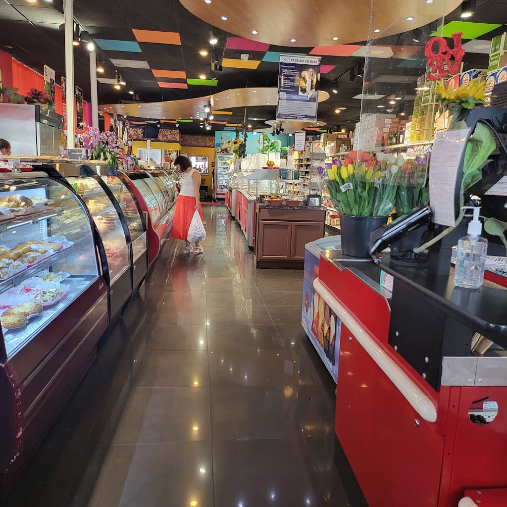 Matryoshka Deli Food | restaurant | 18100 Collins Ave, Sunny Isles Beach, FL 33160, USA | 3052188062 OR +1 305-218-8062