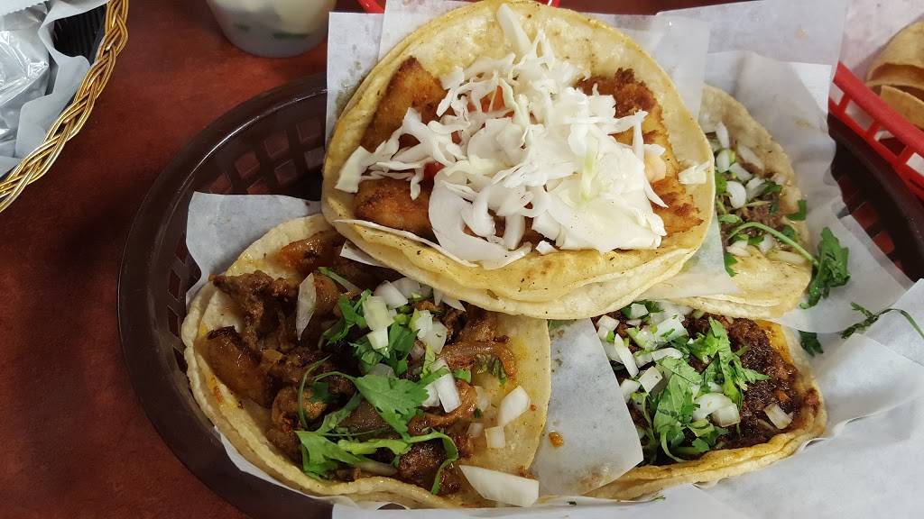 Taqueria Los Comales | restaurant | 1544 W 18th St, Chicago, IL 60608, USA | 3126662251 OR +1 312-666-2251