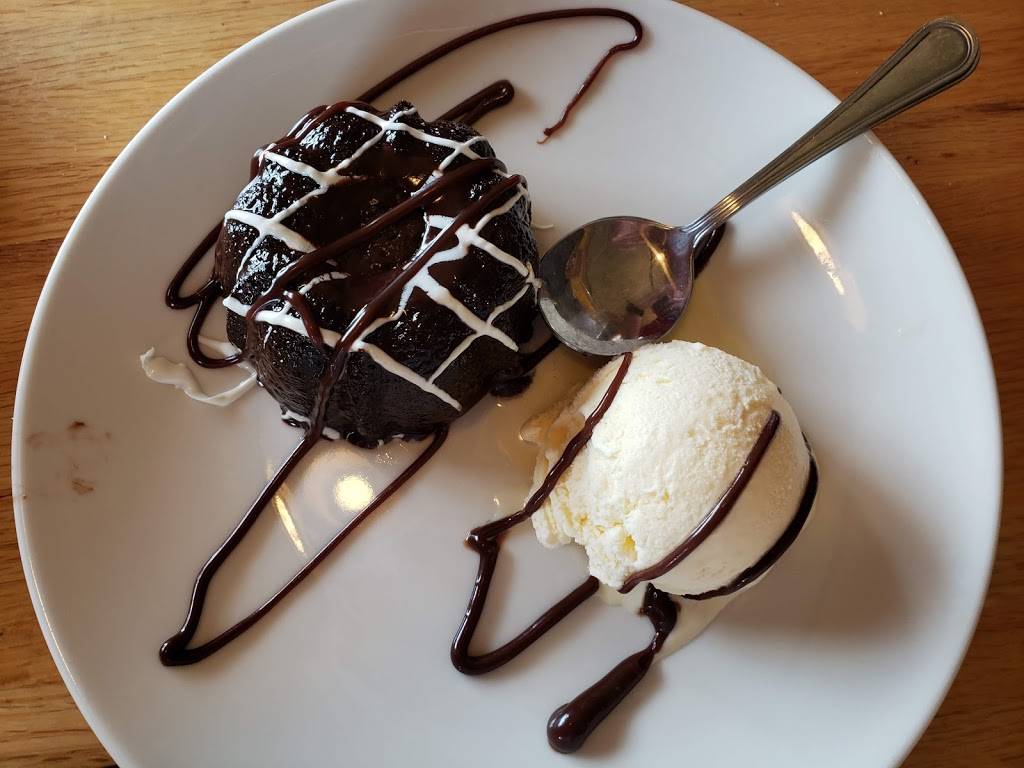 Applebees Grill + Bar | restaurant | 5330 W Main St, Kalamazoo, MI 49009, USA | 2693824448 OR +1 269-382-4448