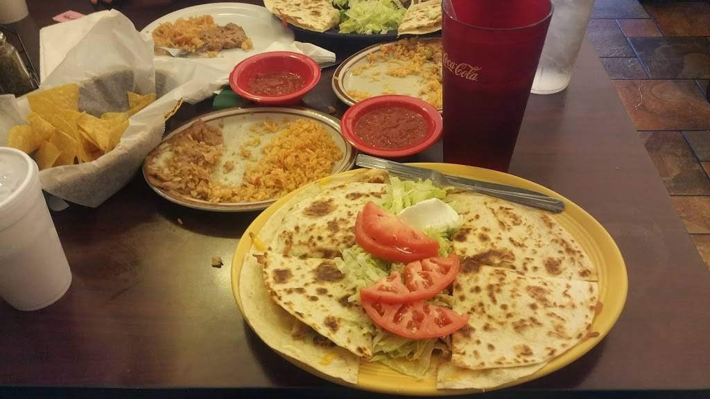Los Alamos Mexican Bar and Grill | restaurant | 586 S College St, Winchester, TN 37398, USA | 9319677007 OR +1 931-967-7007