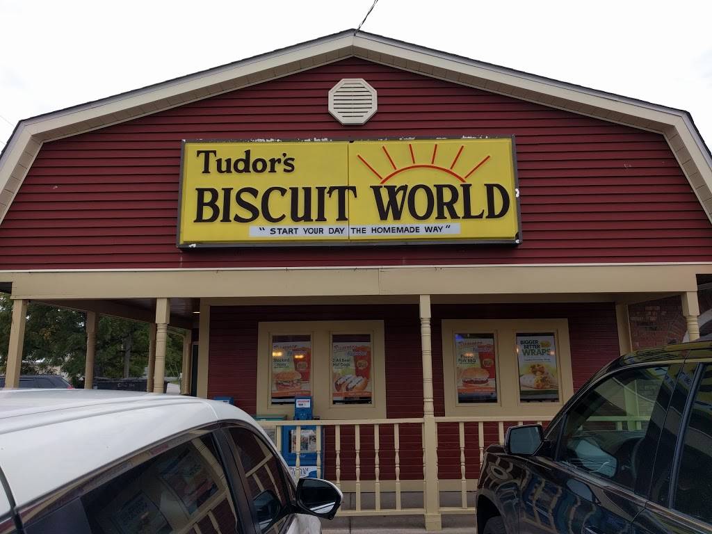 Tudors Biscuit World | restaurant | 105 Roosevelt Blvd, Eleanor, WV 25070, USA | 3045862075 OR +1 304-586-2075