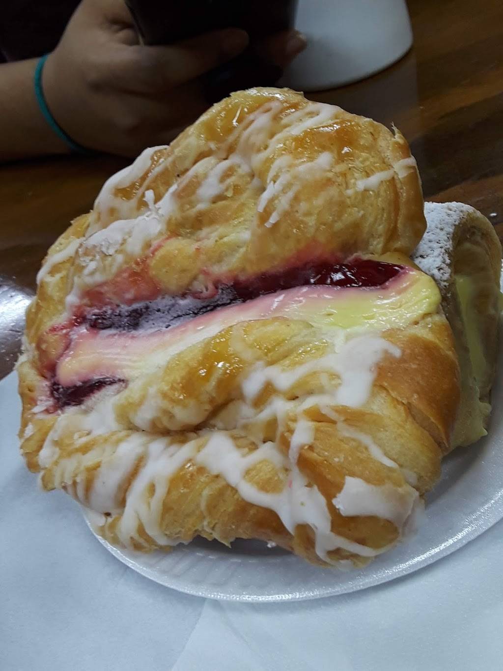 Rodriguez Bakery | bakery | 105 Clarice St, Grand Prairie, TX 75051, USA | 9722645515 OR +1 972-264-5515