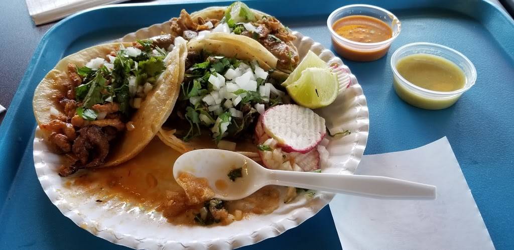 Pineda Tacos | restaurant | 1304 S Robert St, West St Paul, MN 55118, USA | 6514556833 OR +1 651-455-6833