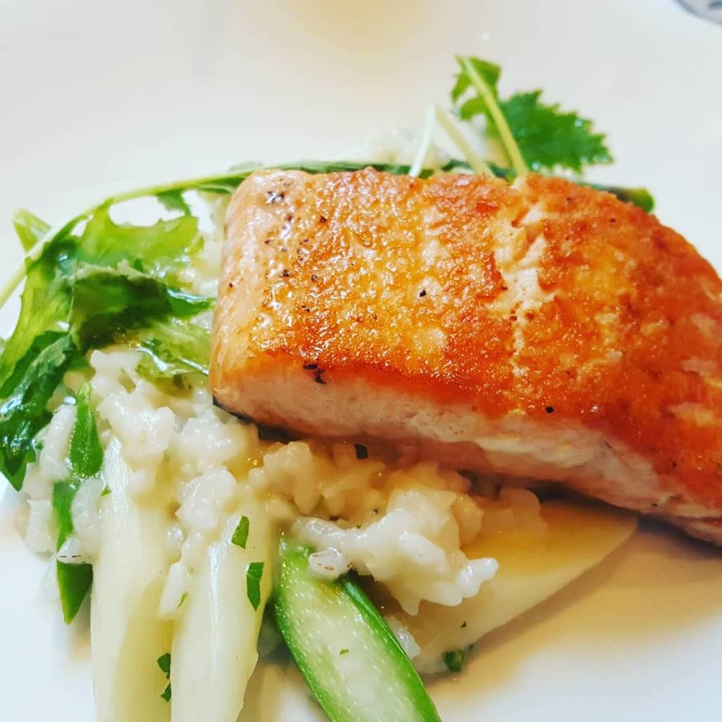 Max Downtown | restaurant | 185 Asylum St, Hartford, CT 06103, USA | 8605222530 OR +1 860-522-2530