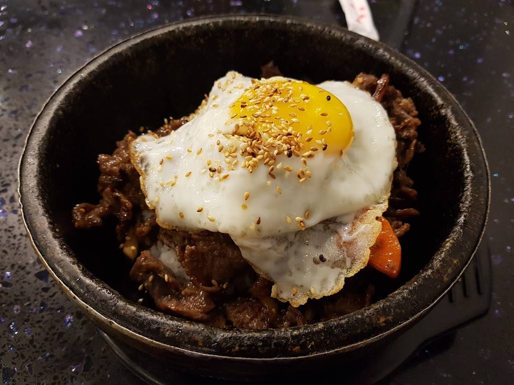 Korean House Restaurant | restaurant | 785 Somerset St W, Ottawa, ON K1R 6R3, Canada | 6132370808 OR +1 613-237-0808