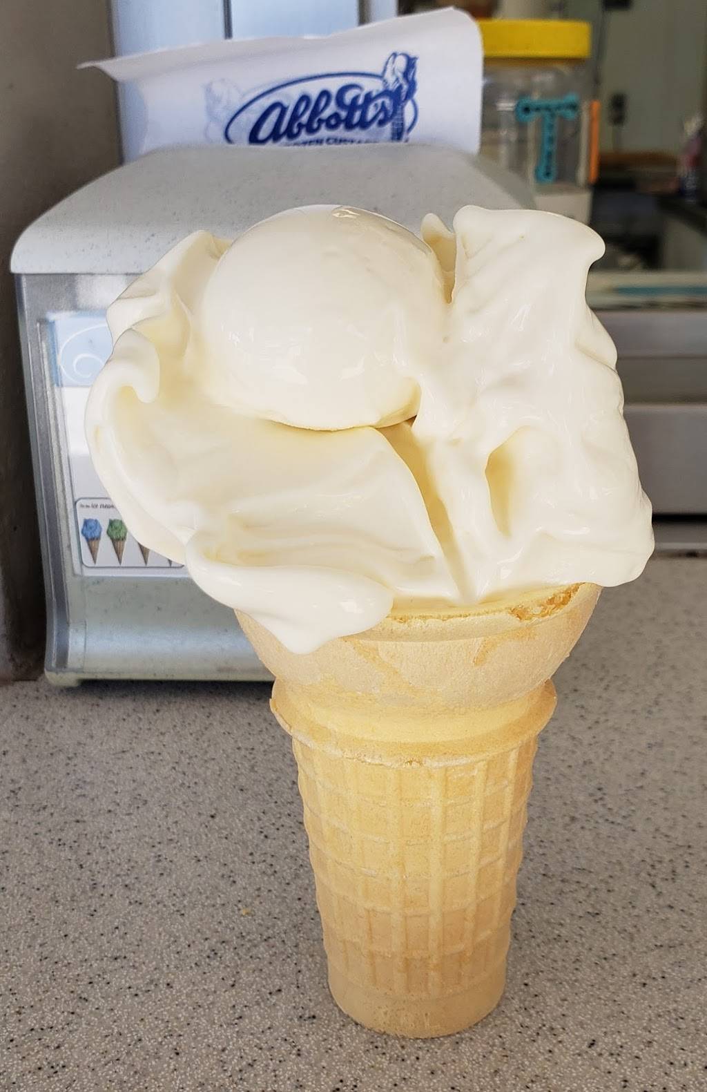Abbotts Frozen Custard | restaurant | 4140 20th St, Vero Beach, FL 32960, USA | 7725677338 OR +1 772-567-7338