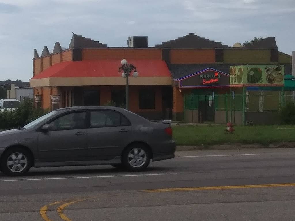 Marcos Cantina | restaurant | 6600 W Central Ave, Wichita, KS 67212, USA | 3169452404 OR +1 316-945-2404