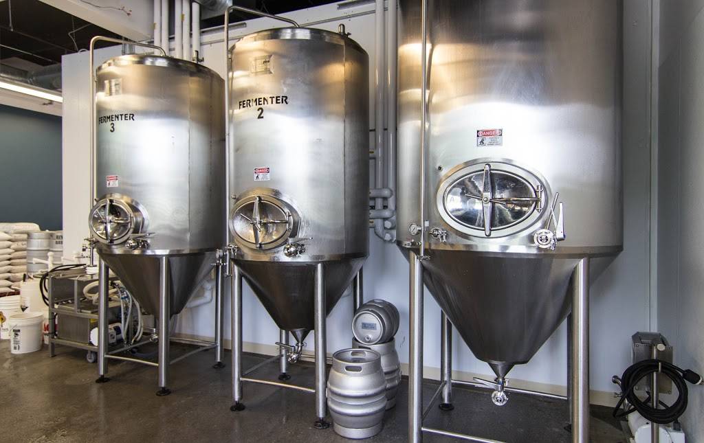 Rivers Edge Brewing Company | restaurant | 125 S Main St #400, Milford, MI 48381, USA | 2486851625 OR +1 248-685-1625