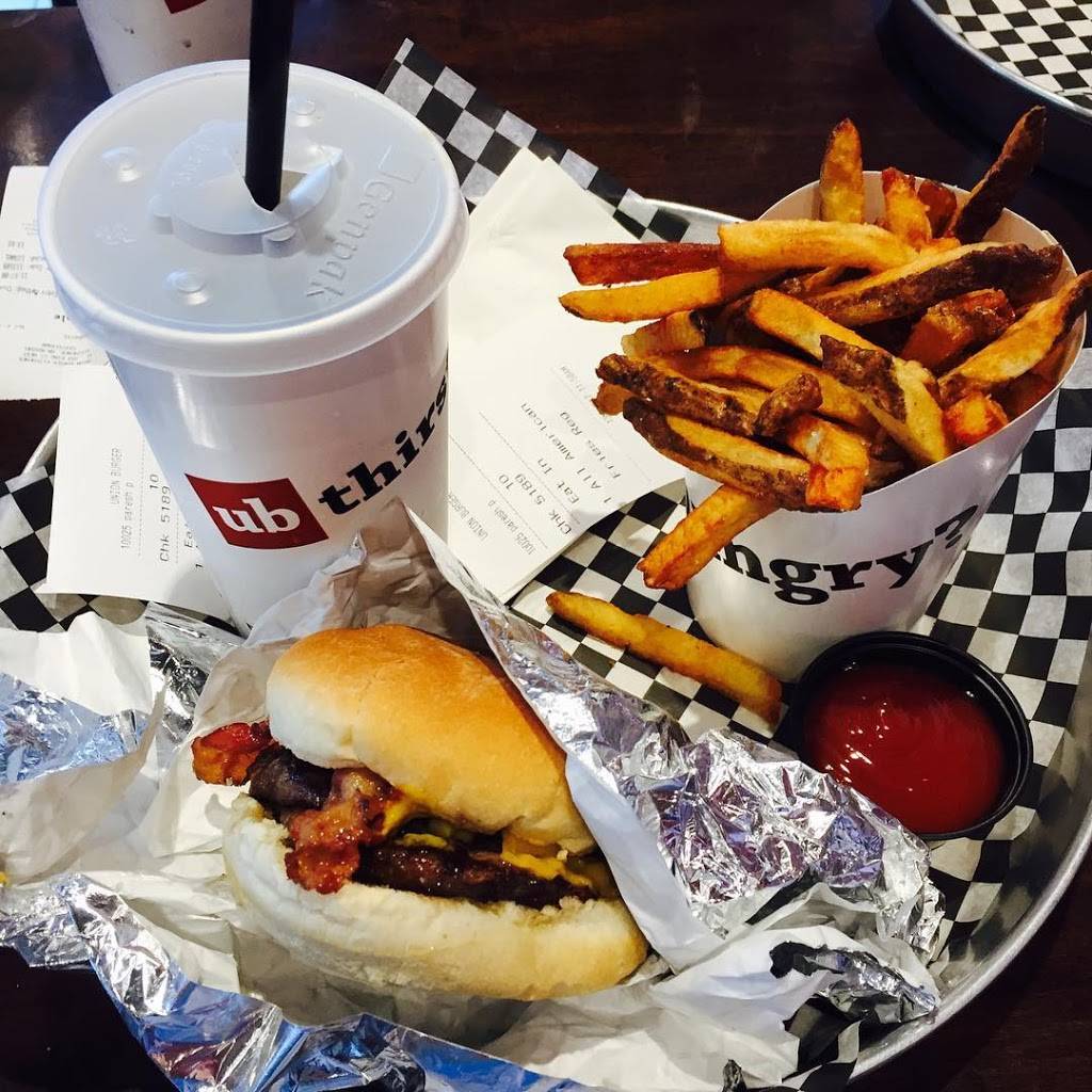 Union Burger | restaurant | 524 Dundas St, Woodstock, ON N4S 1C4, Canada | 5195393837 OR +1 519-539-3837
