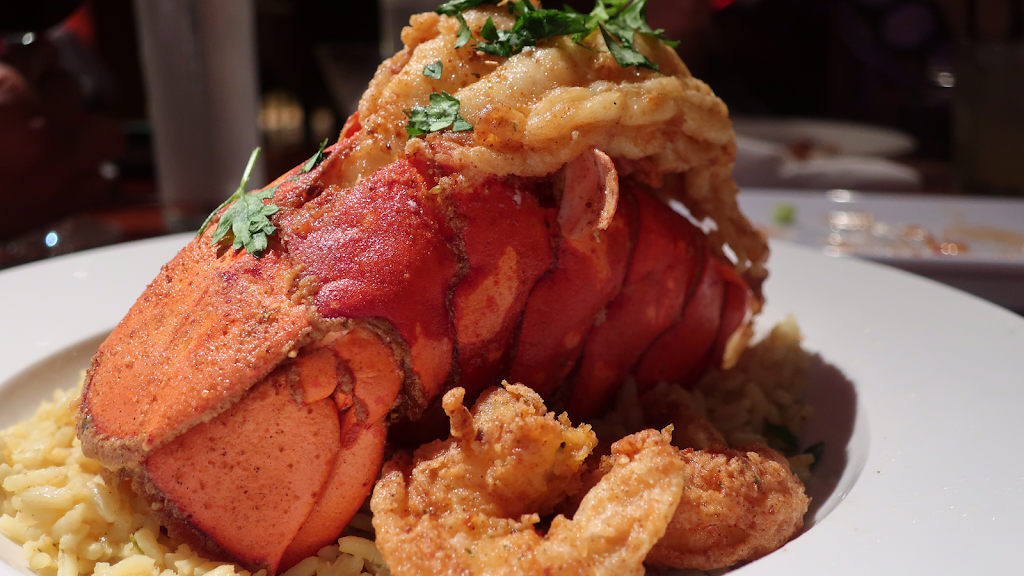 DrinkHaus Supper Club | restaurant | 820 W Jackson Blvd, Chicago, IL 60607, USA | 8722162349 OR +1 872-216-2349