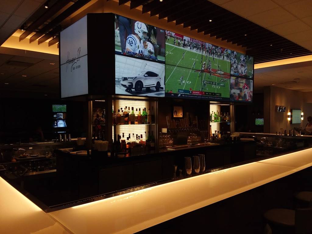 Hangar 18 Bar + Kitchen | restaurant | 5855 W Century Blvd, Los Angeles, CA 90045, USA | 3106415700 OR +1 310-641-5700