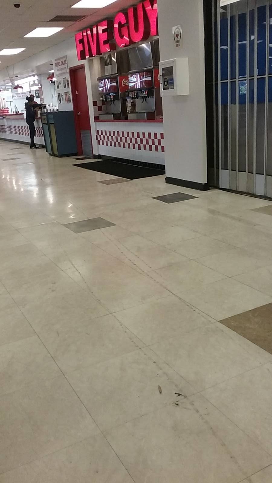 Five Guys | meal takeaway | 1731 Gilbert St, Norfolk, VA 23511, USA | 7574890340 OR +1 757-489-0340