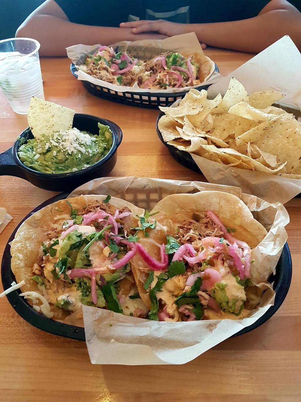 Torchys Tacos | restaurant | 4000 Five Points Blvd, E Interstate 20 Suite 141, Arlington, TX 76018, USA | 8174667331 OR +1 817-466-7331