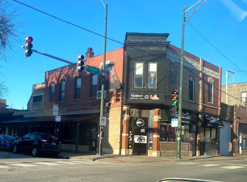 Output wings | restaurant | 1758 W Grand Ave, Chicago, IL 60622, USA | 3129292515 OR +1 312-929-2515