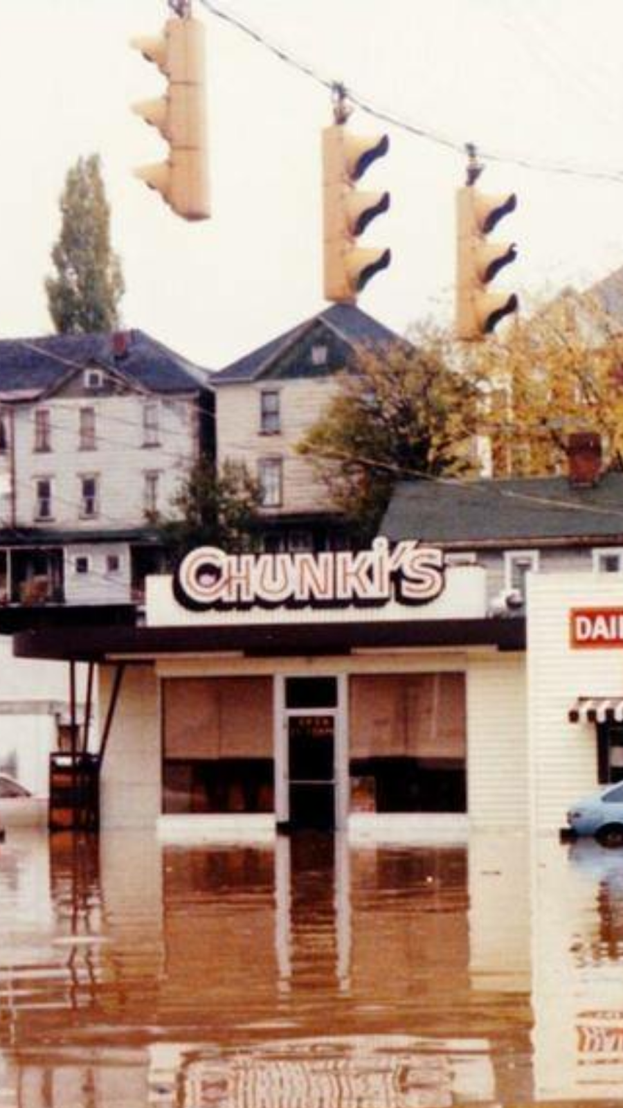 Chunkis Pizza & Subs | meal delivery | 341 E Pike St, Clarksburg, WV 26301, USA | 3046233100 OR +1 304-623-3100