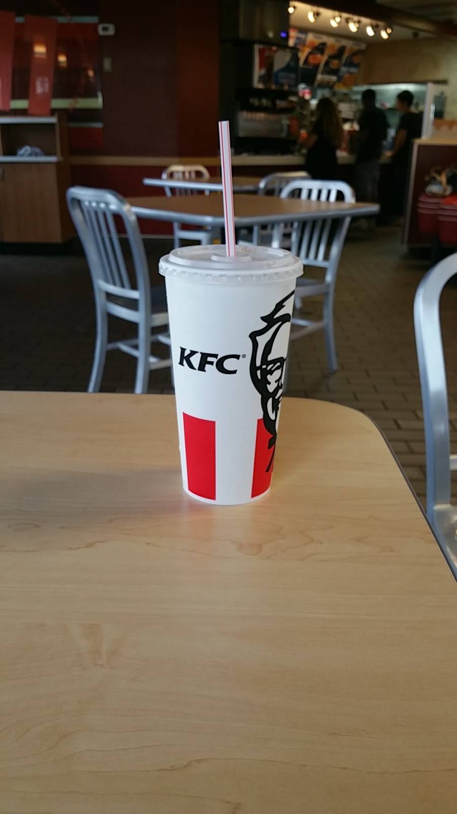 KFC | restaurant | 1609 Westbank Expy, Harvey, LA 70058, USA | 5043678911 OR +1 504-367-8911