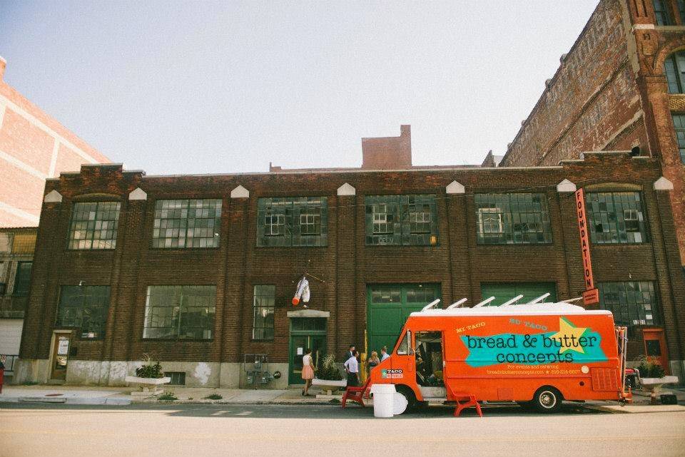 Taco Republic Truck | restaurant | 500 County Line Rd, Kansas City, KS 66103, USA | 9133138999 OR +1 913-313-8999