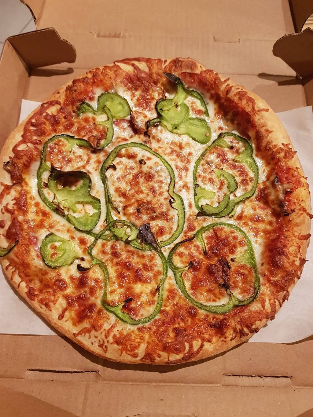 Restaurant 4 Coins | restaurant | 686 Rue Fournier, Saint-Jérôme, QC J7Z 4W5, Canada | 4505044111 OR +1 450-504-4111