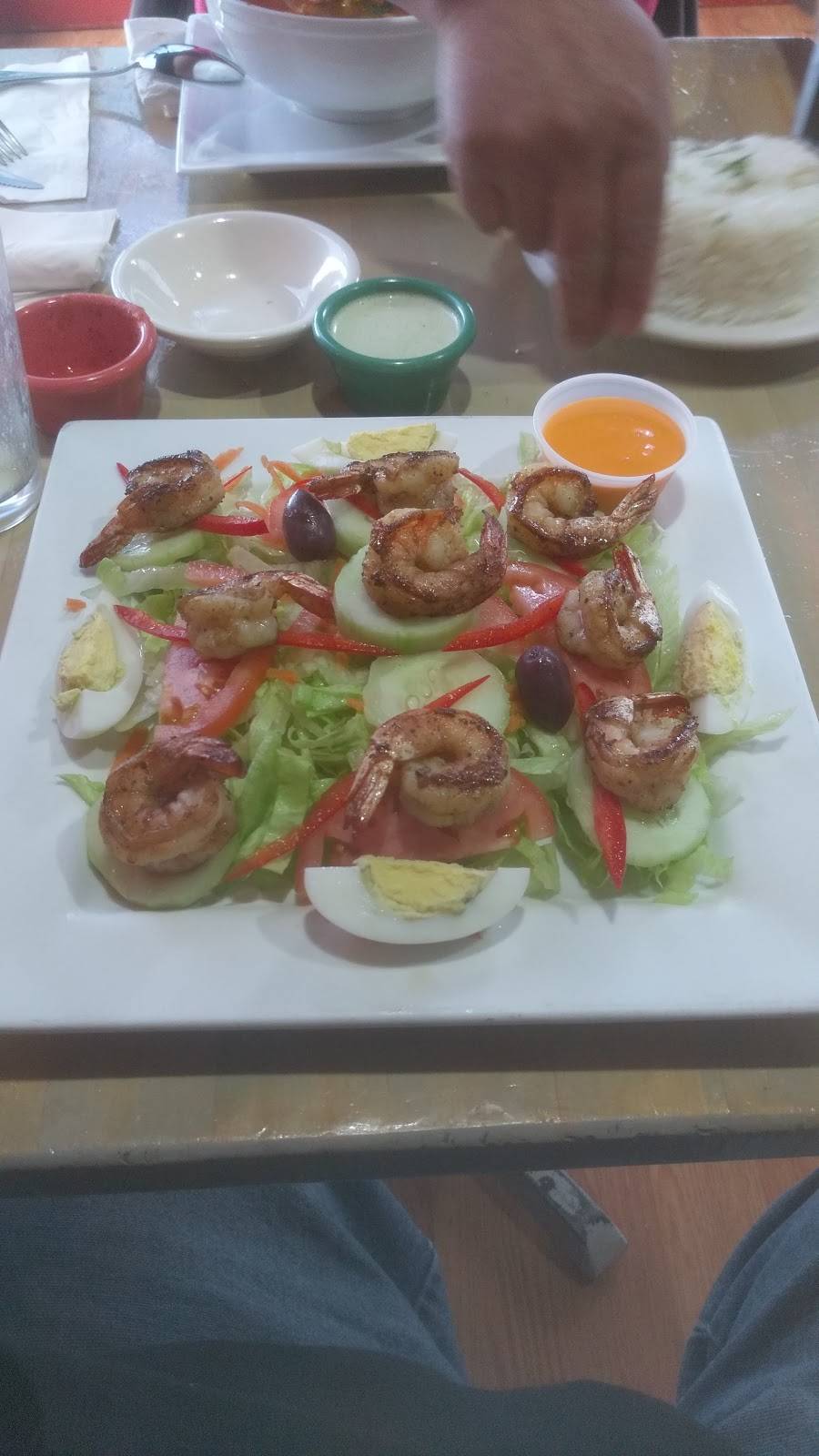 El Rincon | restaurant | 469 Campbell Ave, West Haven, CT 06516, USA | 2039310711 OR +1 203-931-0711