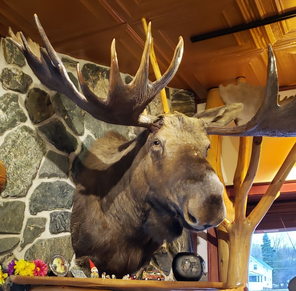 Denali Restaurant & Bar | restaurant | 924 9th St, Lake Linden, MI 49945, USA | 9062962157 OR +1 906-296-2157