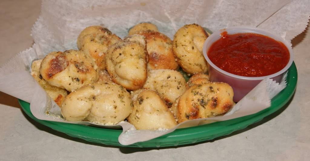 Wagon Wheel Pizza of Melbourne | restaurant | 3082 Lake Washington Rd, Melbourne, FL 32934, USA | 3212547411 OR +1 321-254-7411