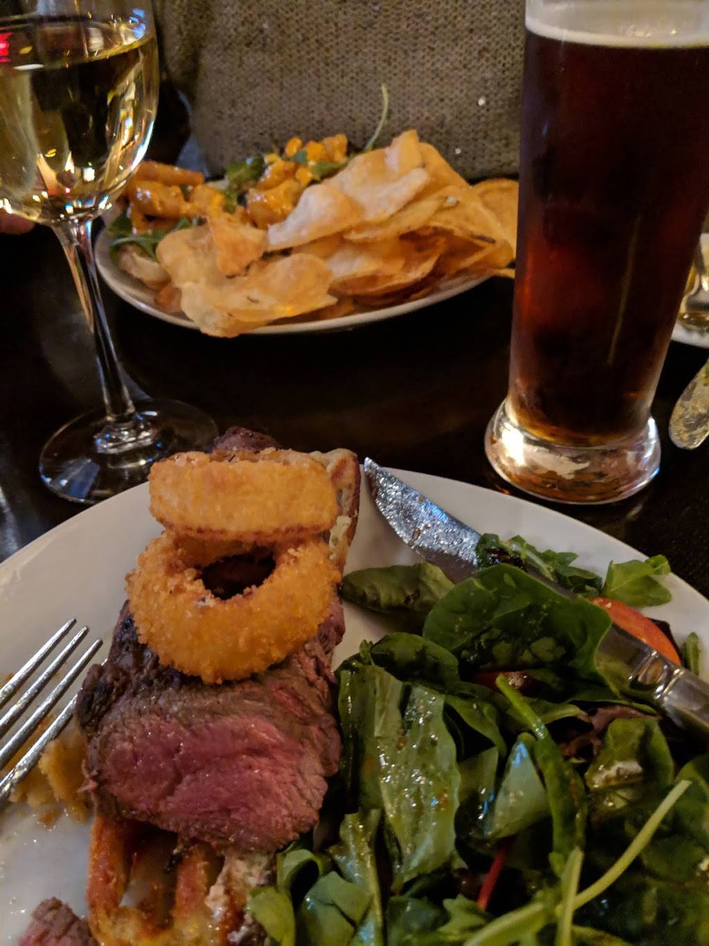 School and Vine Kitchen &Bar | restaurant | 4621 Barker Hill Rd, Jamesville, NY 13078, USA | 3154694227 OR +1 315-469-4227