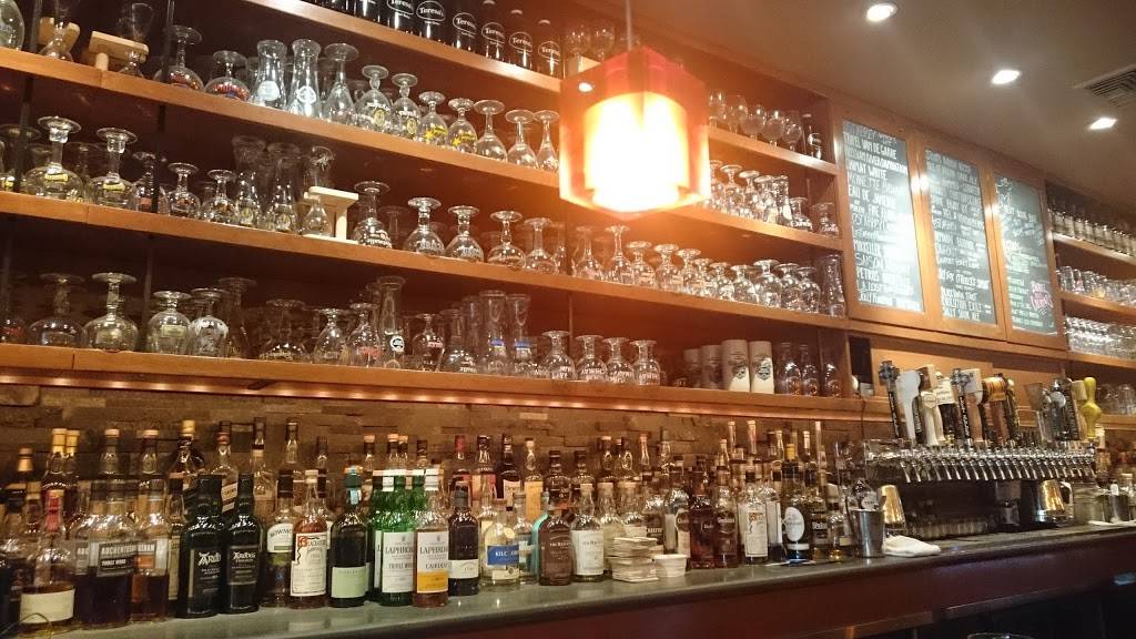 Teresas Cafe | restaurant | 124 N Wayne Ave, Wayne, PA 19087, USA | 6102939909 OR +1 610-293-9909