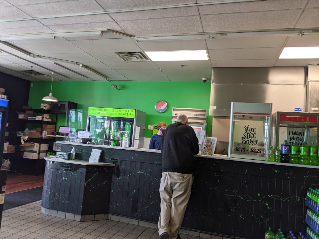 Scooters Pizza and Grub | restaurant | 1548 Nerge Rd, Elk Grove Village, IL 60007, USA | 8473524782 OR +1 847-352-4782