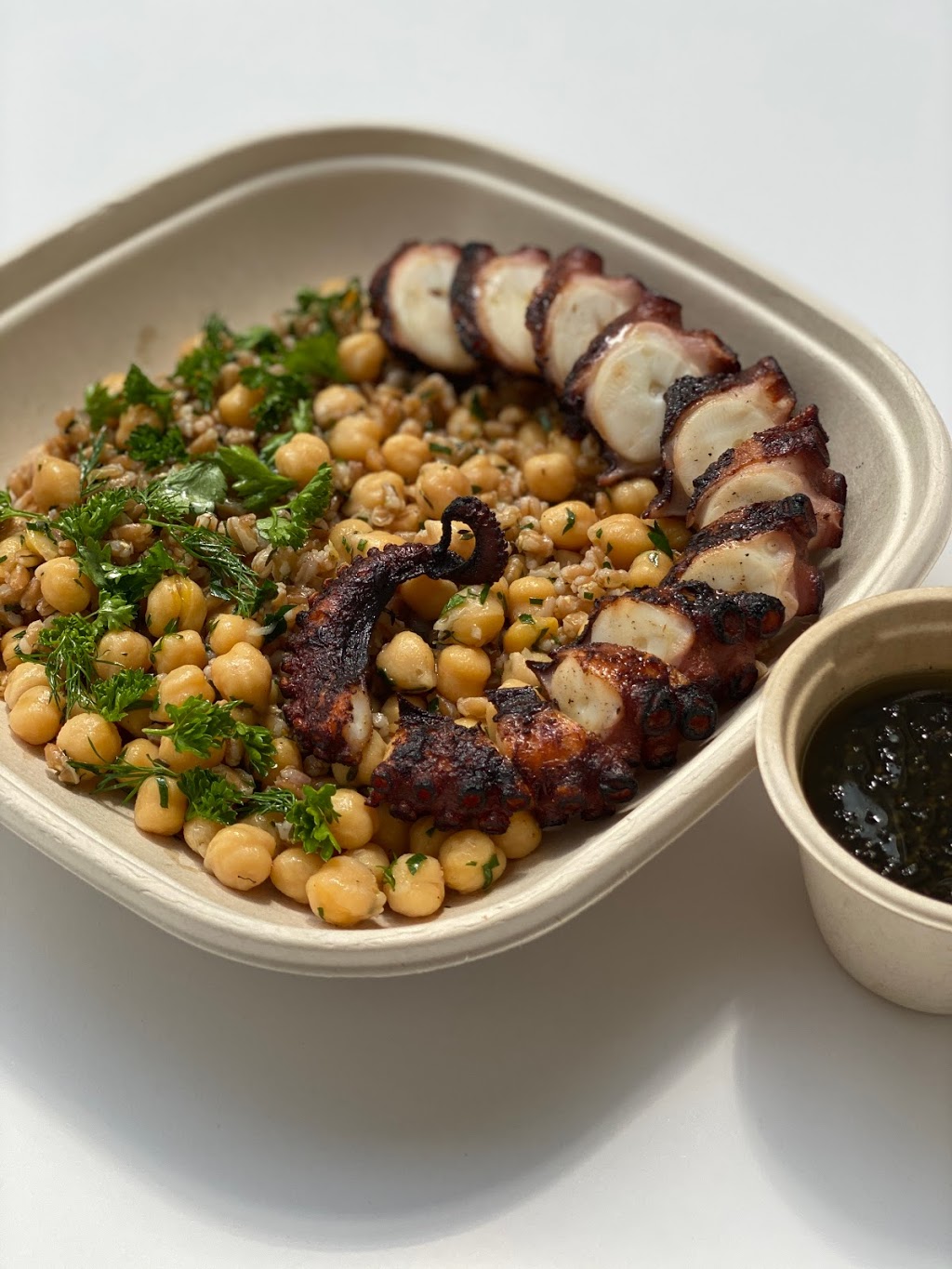 Krüs Kitchen | restaurant | 3413 Main Hwy, Miami, FL 33133, USA | 7865183998 OR +1 786-518-3998