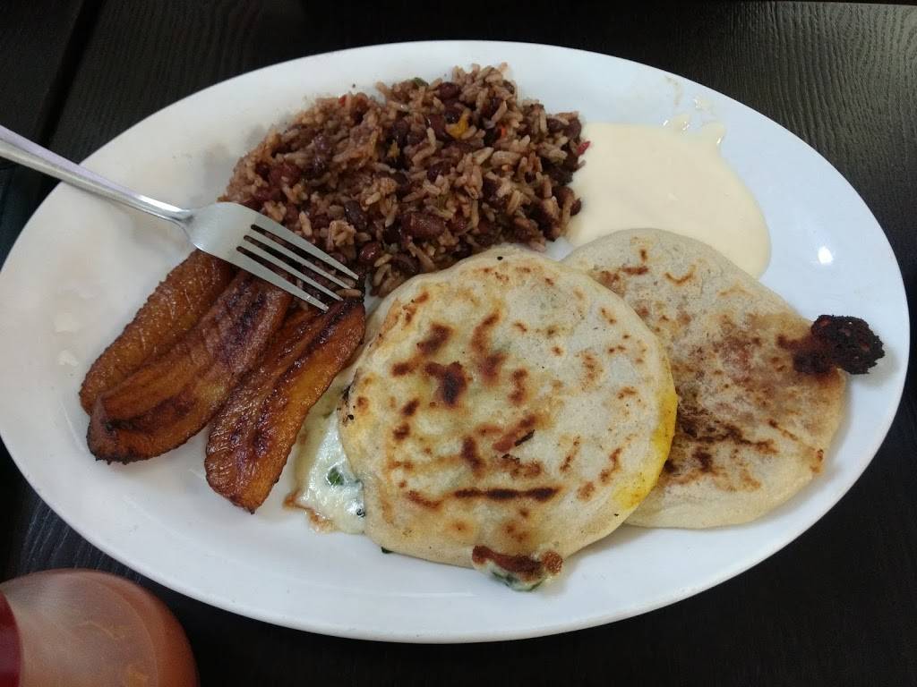 La Champita - South Gate | restaurant | 9524 Rayo Ave, South Gate, CA 90280, USA | 3233573757 OR +1 323-357-3757