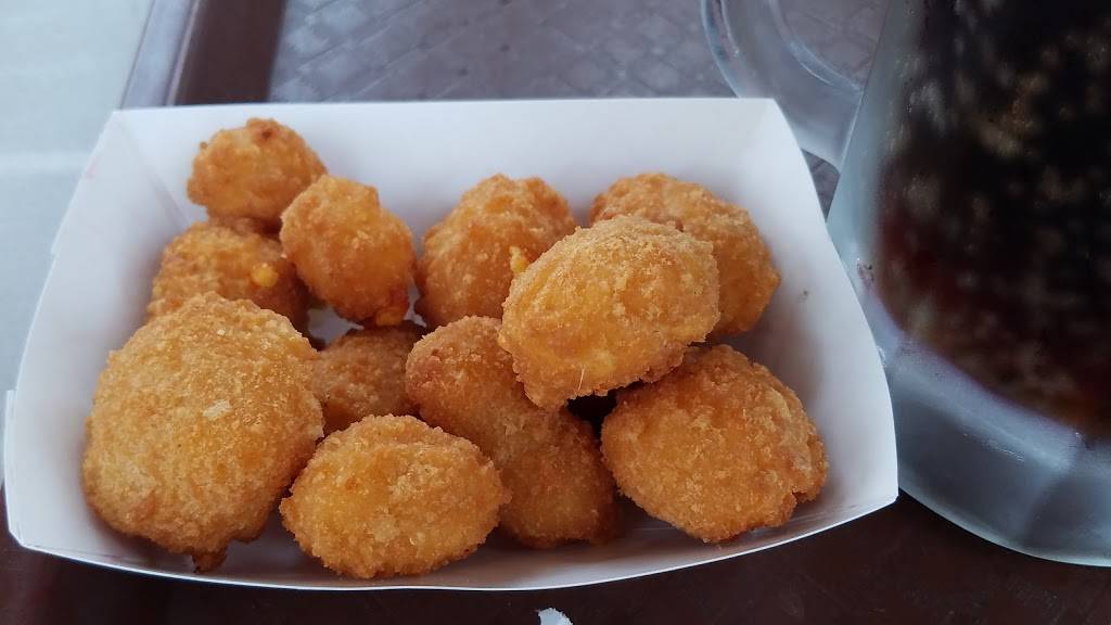 Northlakes Drive In | restaurant | 410 2nd St, Chetek, WI 54728, USA | 7159243325 OR +1 715-924-3325