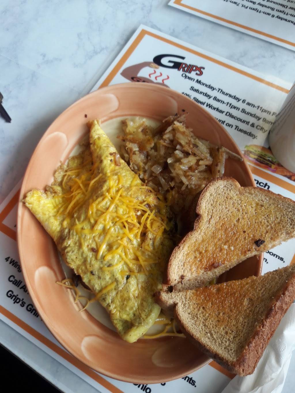 Grips Grill | restaurant | 115 Springfield St, Dayton, OH 45403, USA | 9379387574 OR +1 937-938-7574