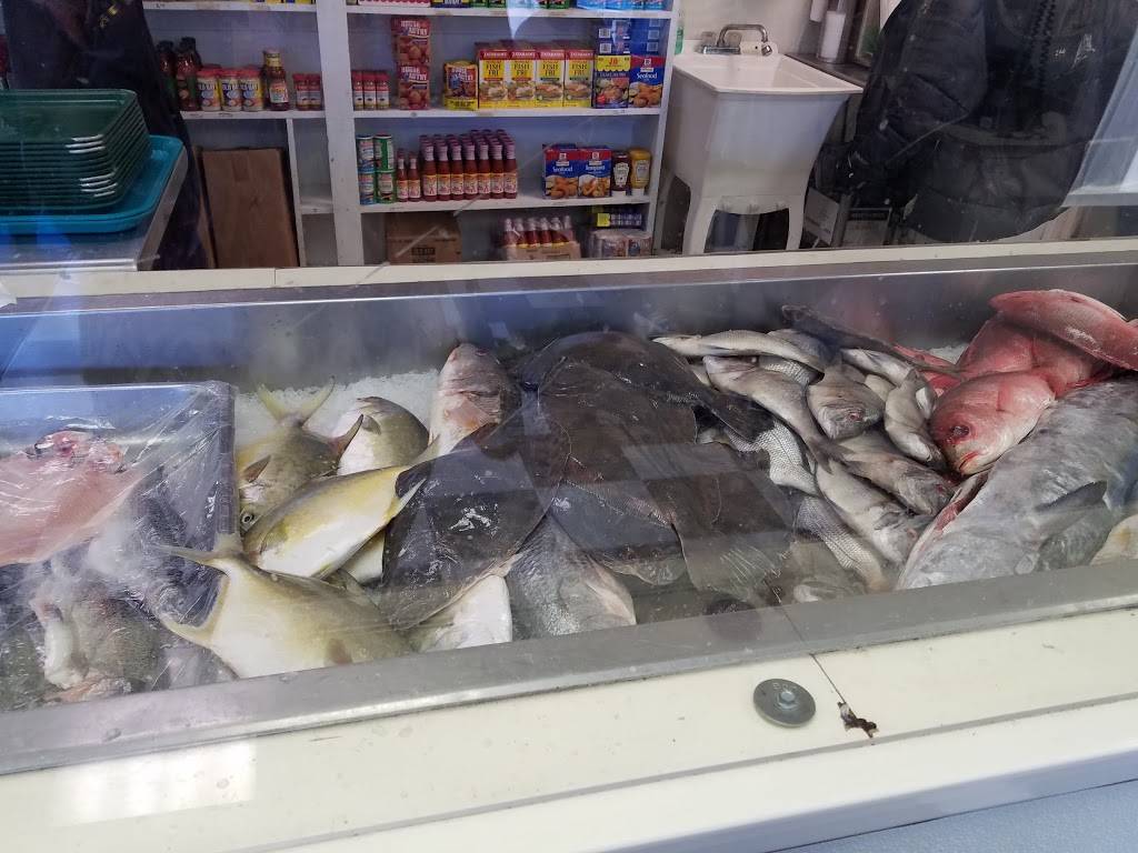 Clifton Seafood | restaurant | 2213 Decker Blvd, Columbia, SC 29206, USA | 8037381274 OR +1 803-738-1274